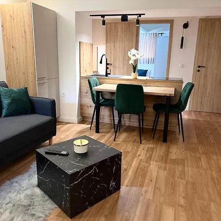 Urban Base With Free Parking & Terrace