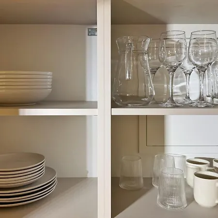 Urban Base With Free Parking & Terrace *