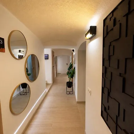 Urban Base Rooms & Apartments *