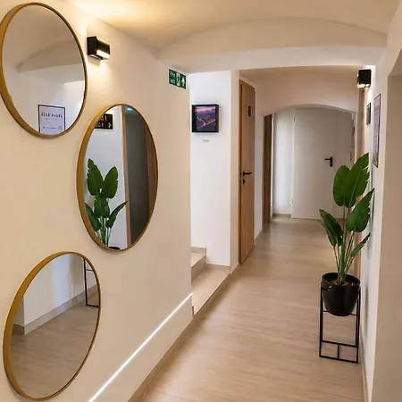 Urban Base Rooms & Apartments Apartment