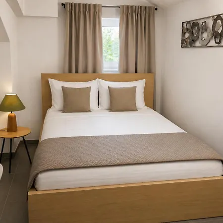 Urban Base Rooms & Apartments Apartment