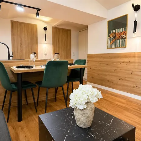 Urban Base Rooms & Apartments * Celje