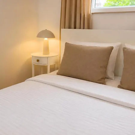 Apartment Urban Base Rooms & Apartments Celje