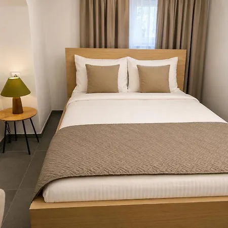 Urban Base Rooms & Apartments