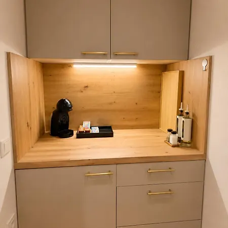 Urban Base Rooms & Apartments Apartment *