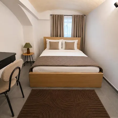 Urban Base Rooms & Apartments