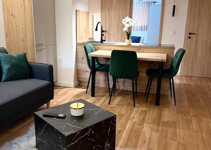 Urban Base With Free Parking & Terrace