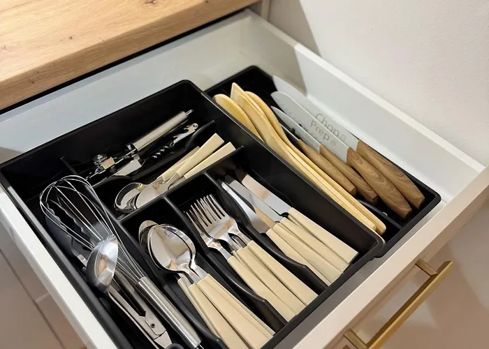 Urban Base With Free Parking & Terrace * Celje