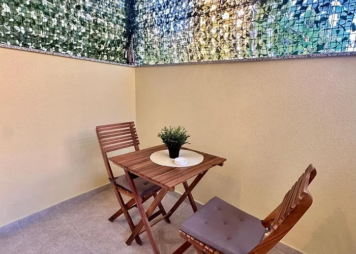 Apartment Urban Base With Free Parking & Terrace